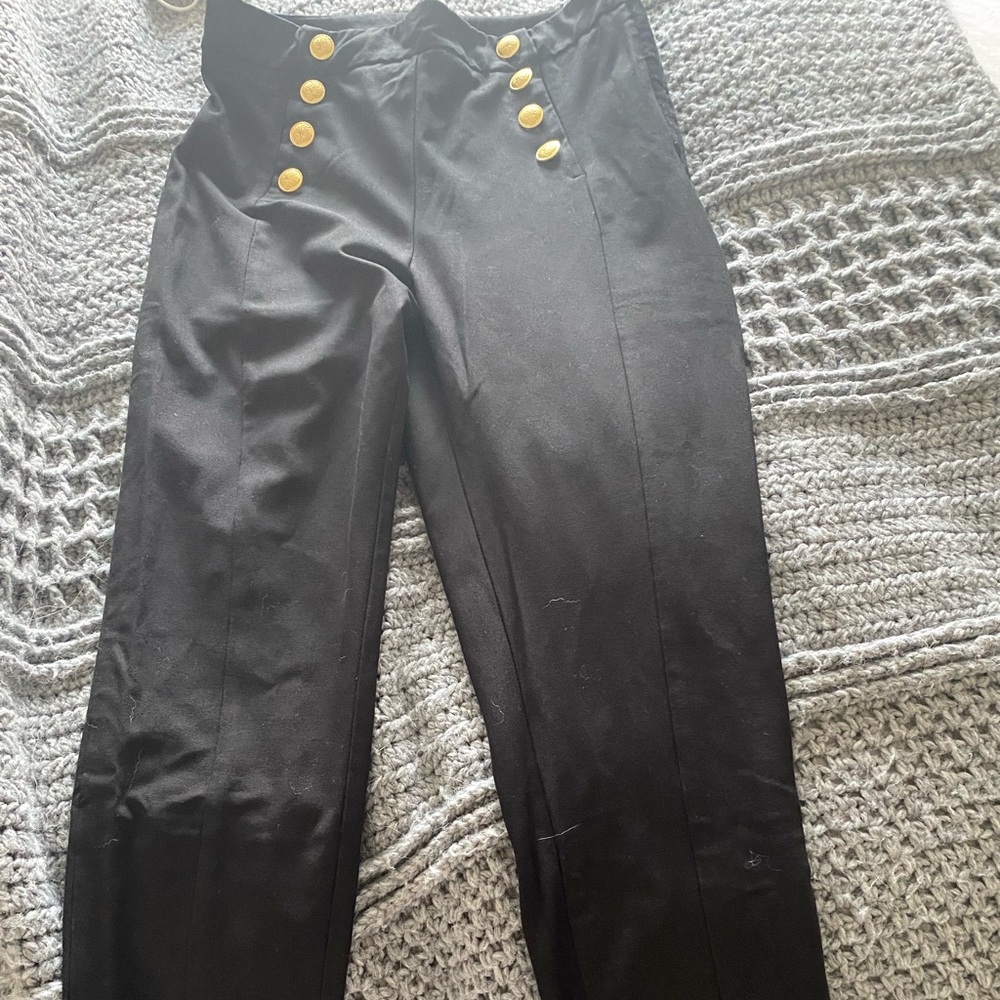 H&M pants. Great condition barely worn.